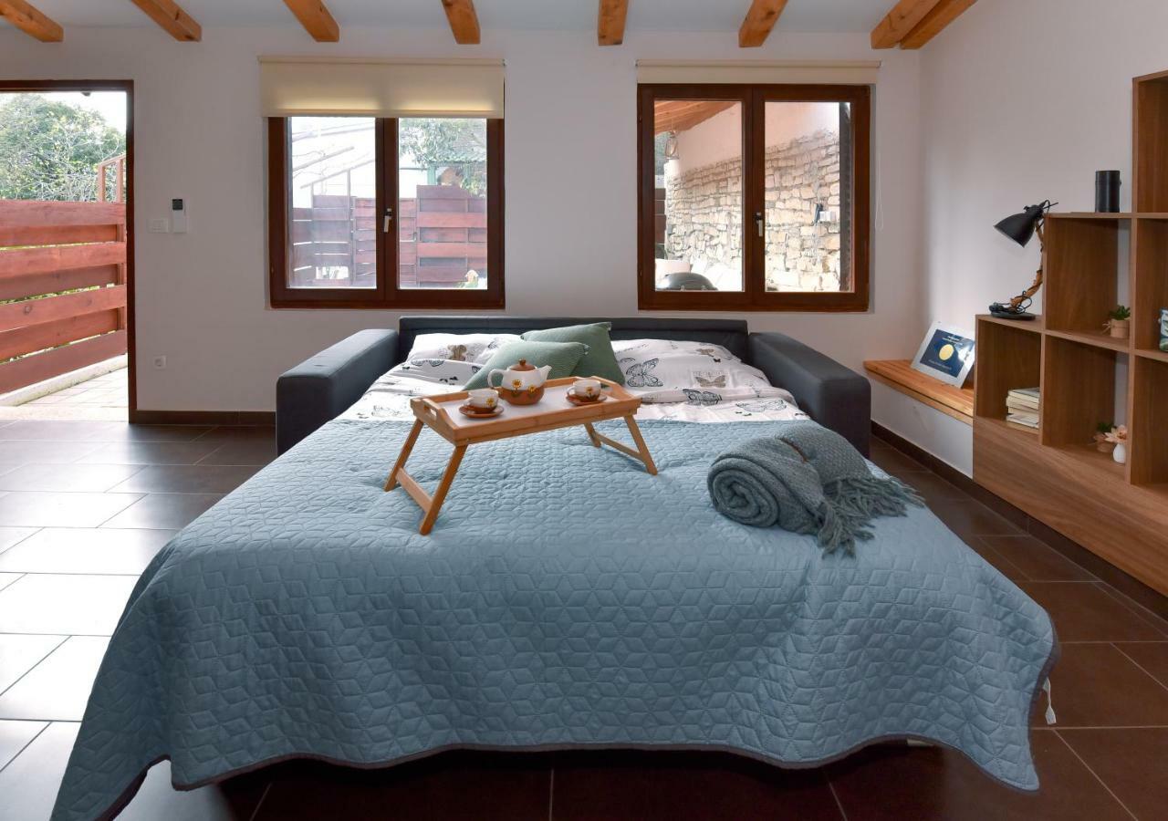 Vintage Garden Apartment Πούλα Εξωτερικό φωτογραφία
